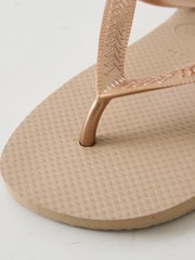 MATERIAL