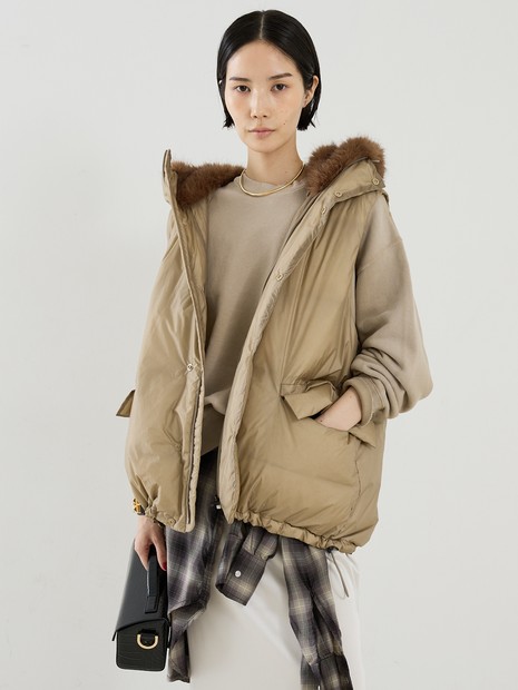【極美品】23区　オックスフォード ダウンベスト ラクーンファー 3WAY REMI RELIEF】【別注】フェイクファー付きライトダウンベスト【予約
