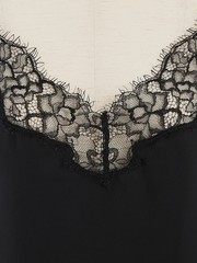 MATERIAL