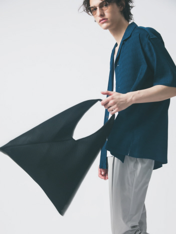 【AH ABAHOUSE】トライアングルメッシュトート