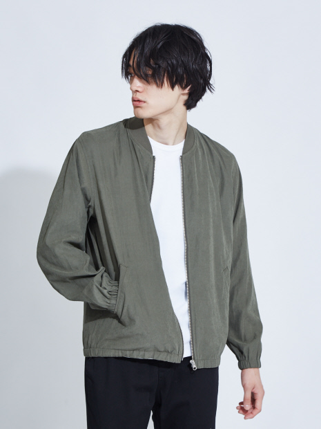 【展開店舗限定】ピーチサテンブルゾン