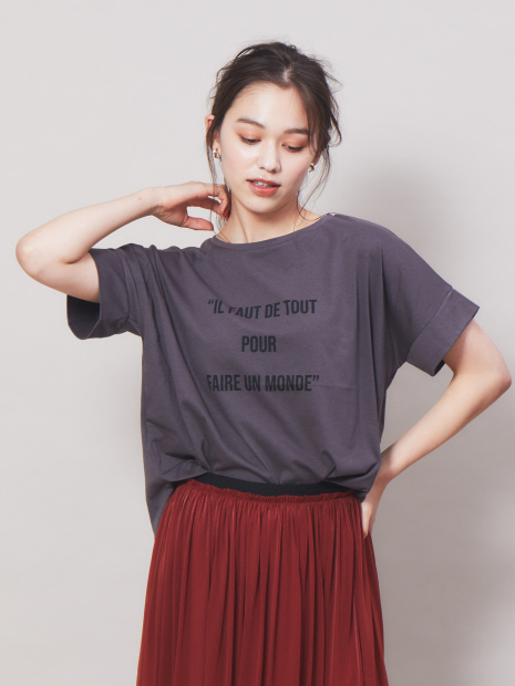 ecru ワイドロゴTシャツ
