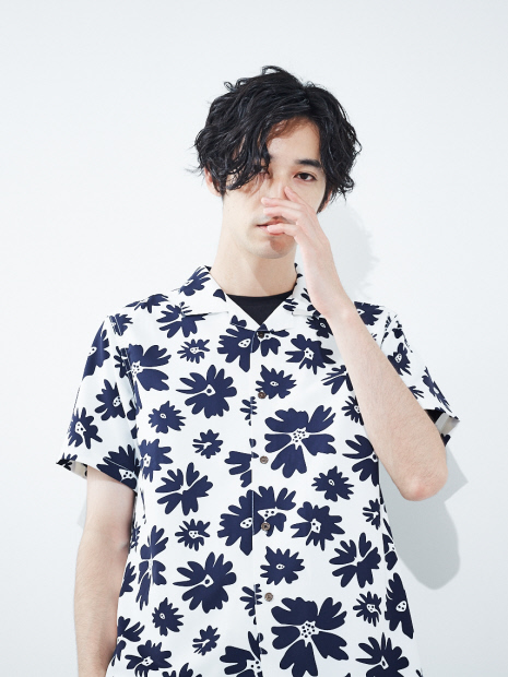 【展開店舗限定】Flowerオープンカラー半袖シャツ