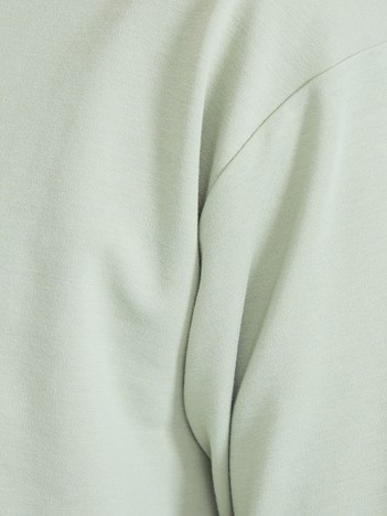 MATERIAL
