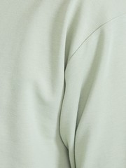 MATERIAL