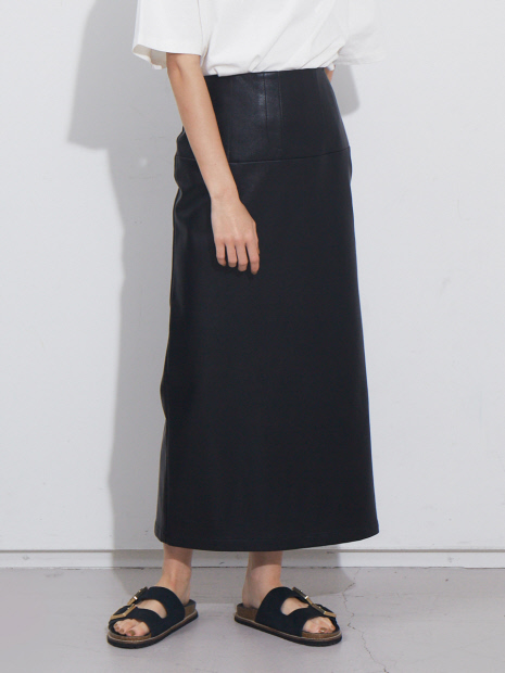 【展開店舗限定】ペンシルエコレザースカート