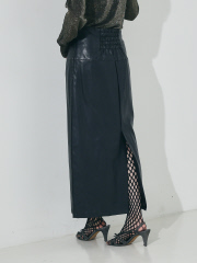 ペンシルフェイクレザースカート