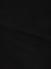 MATERIAL