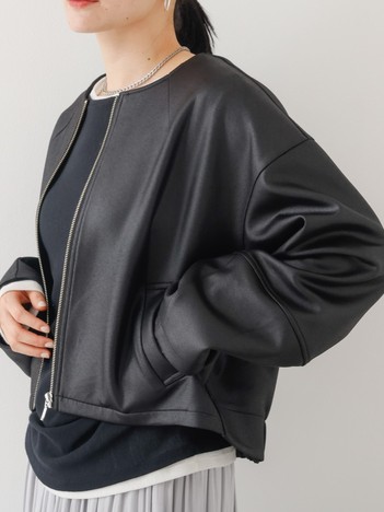 ソフトレザーライクジップブルゾン