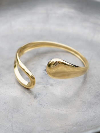 abahouse mavie - 【NOVA】サージカルステンレスアシンメバングル