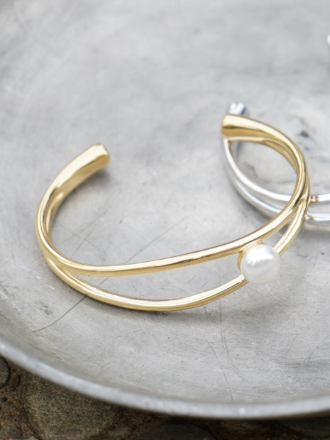 NOVA】サージカルステンレス淡水パールバングル｜abahouse mavie